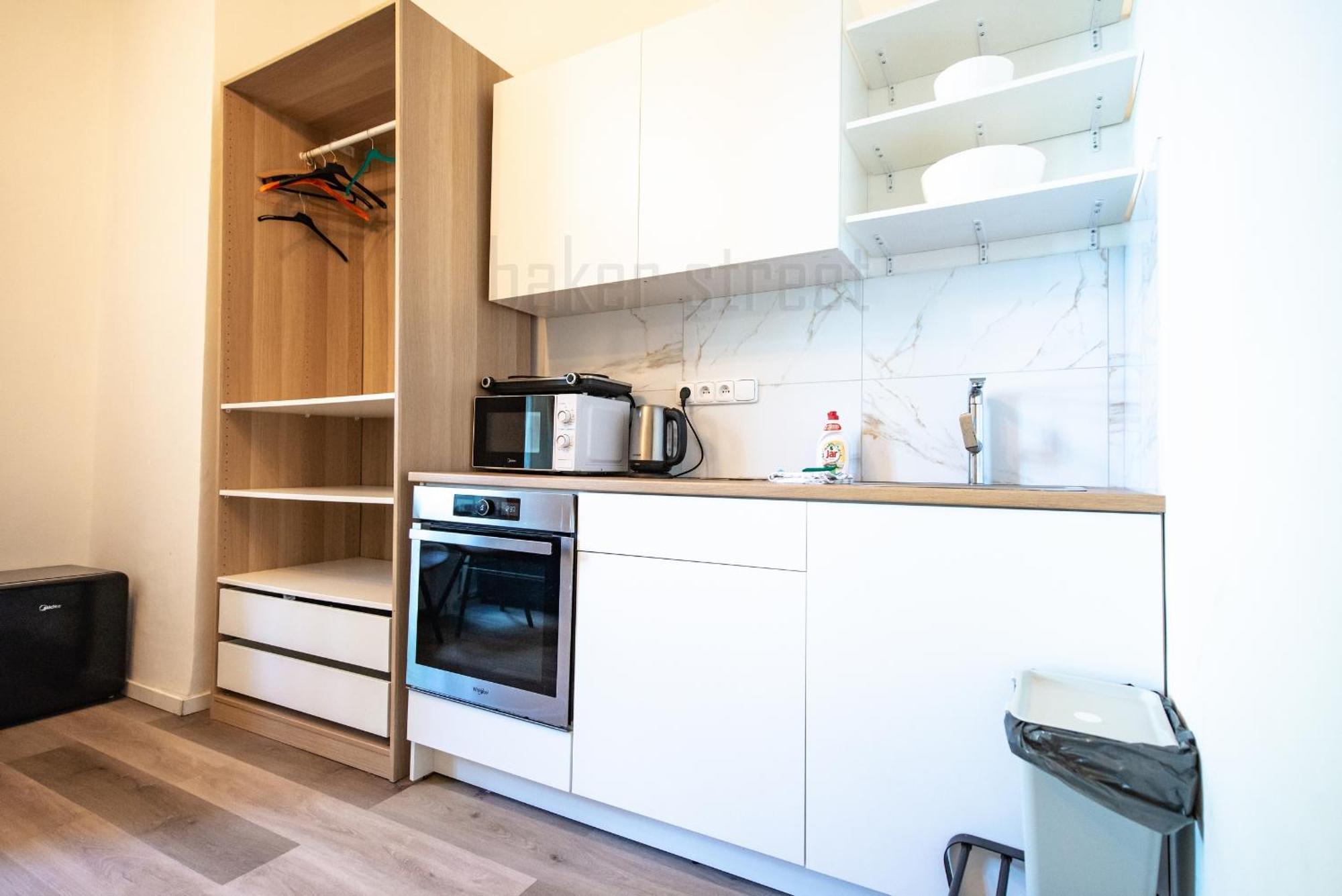 Storey Apartment Close To Metro Palmovka Prag Exterior foto